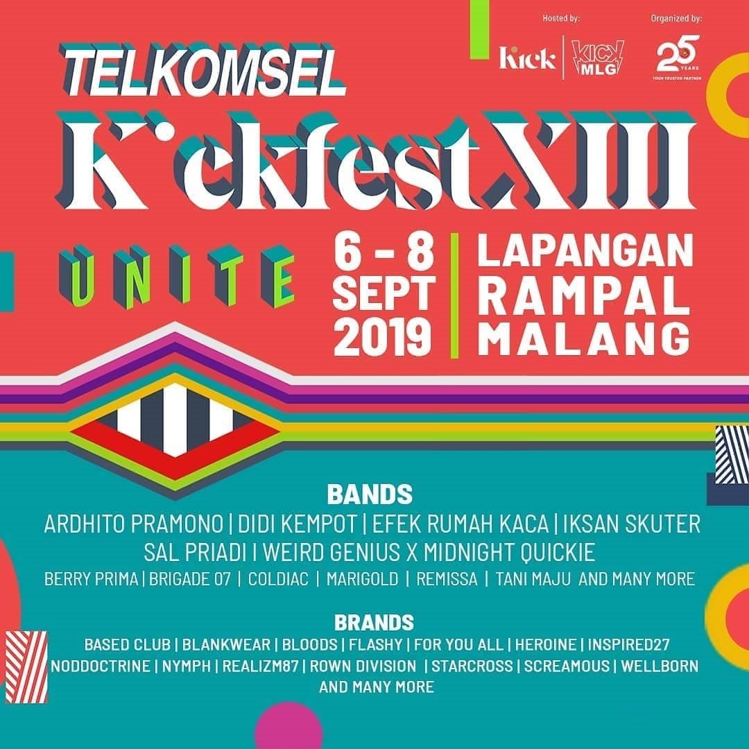 Telkomsel Kick Fest Lapangan Rampal
